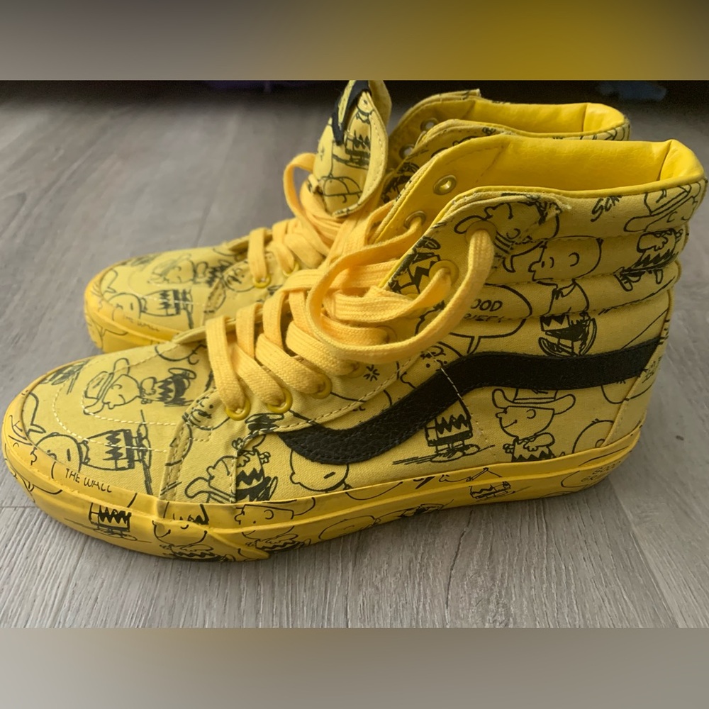 Vans Yellow High-Tops with Peanuts Design